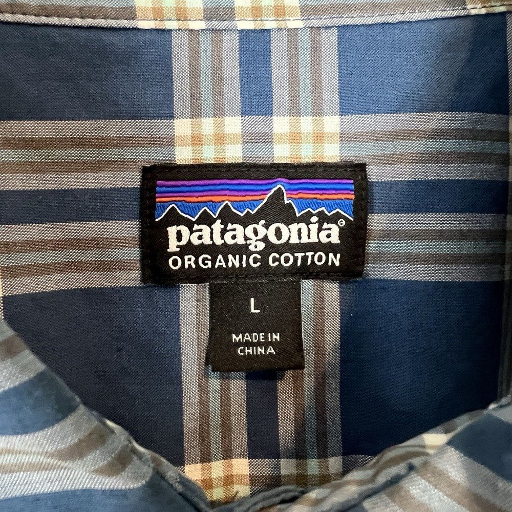 Patagonia Men's Short Sleeve Shirt Size Large Button Blue Plaid Organic Cotton - Picture 2 of 9